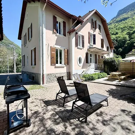 L'escale De L'oisans Livet-et-Gavet