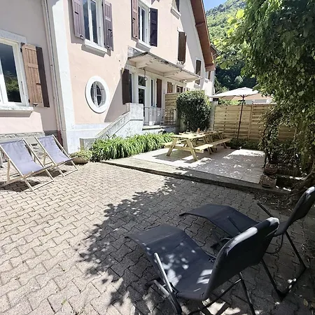 L'escale De L'oisans Livet-et-Gavet